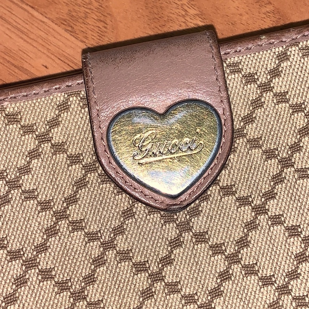 Authentic Gucci Diamanté Heart Long Flap Wallet - Picture 2 of 16